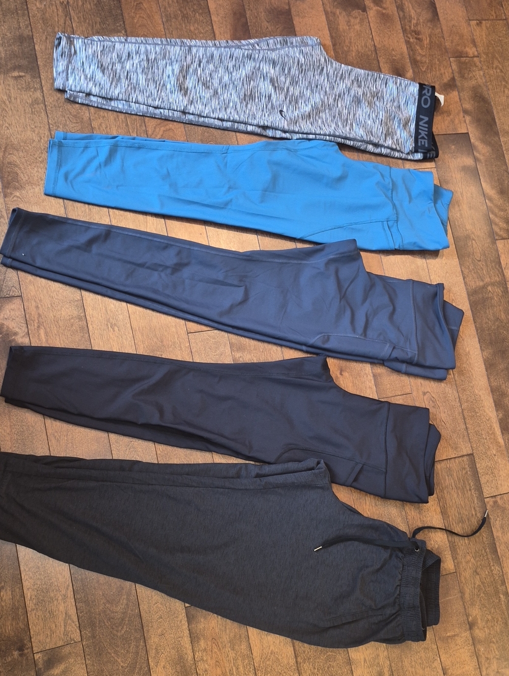Old Navy Women's Leggings Pack - Gray, Blue, Black
